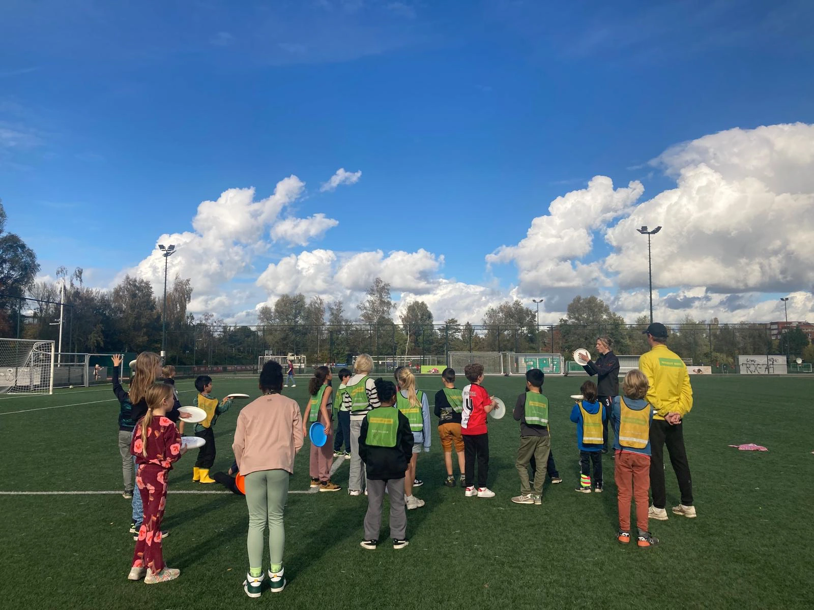 Ultimate Frisbee clinic in action 1