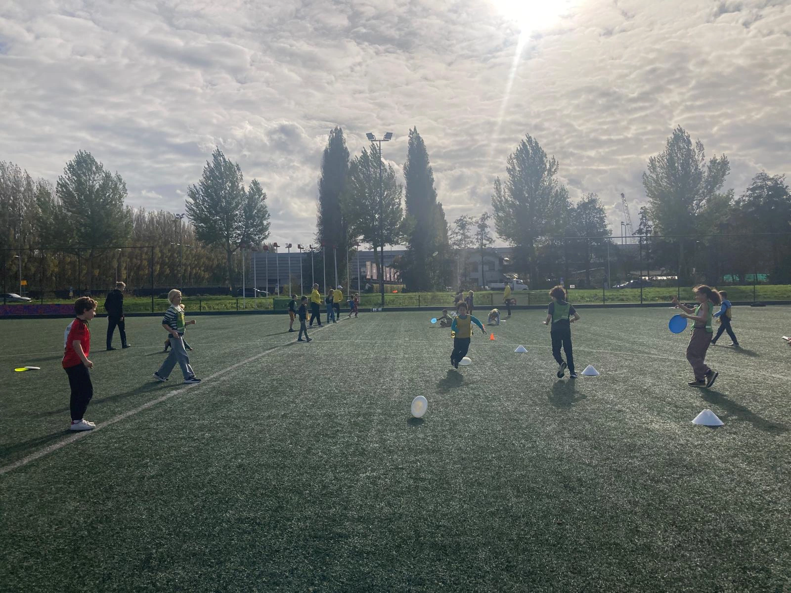 Ultimate Frisbee clinic in action 2